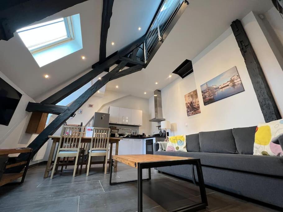 Le Jeannin, Magnifique Duplex 6 Prs - Centre Historique De Dijon Leilighet Eksteriør bilde